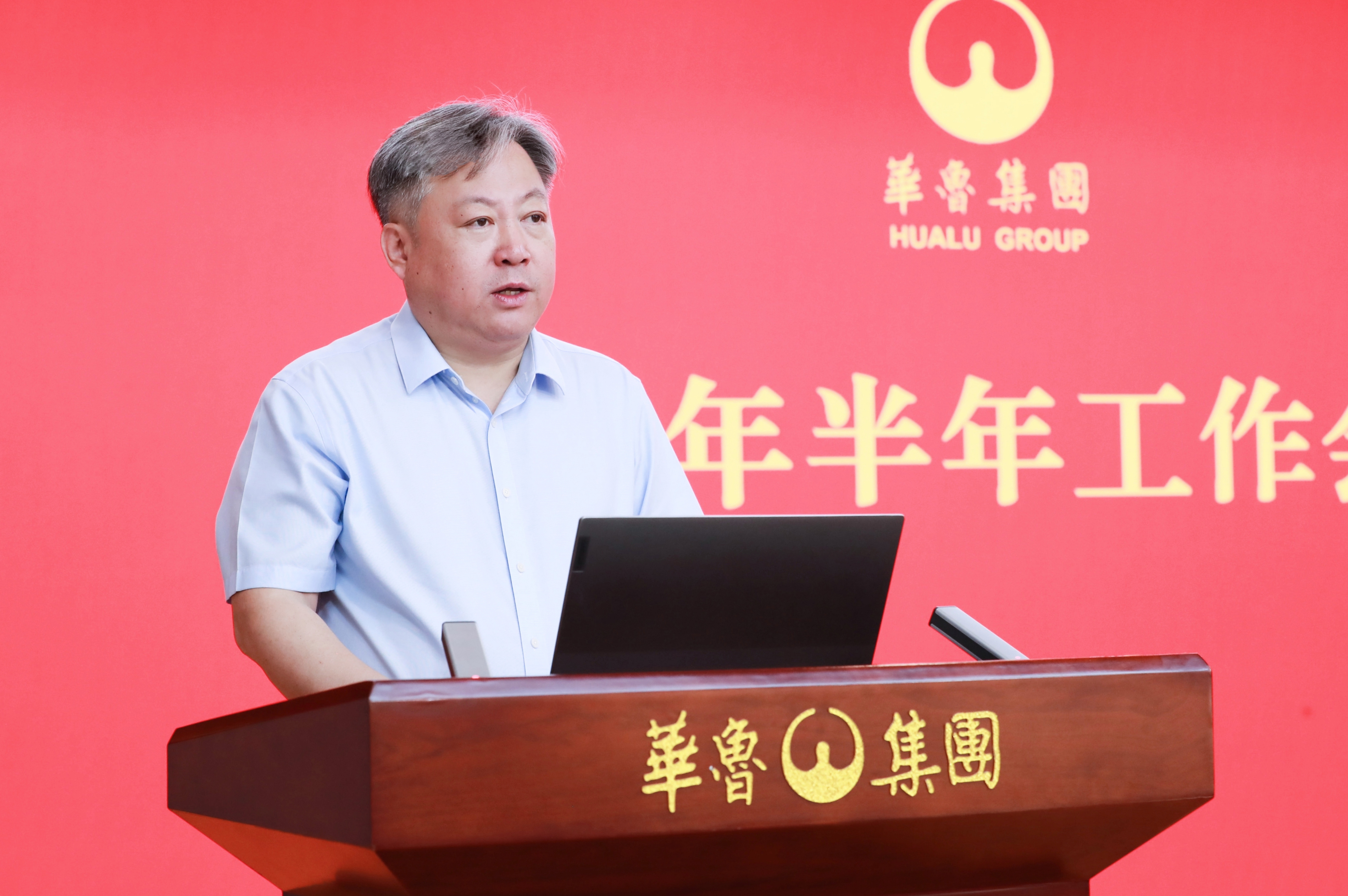 2.總經理2.jpg